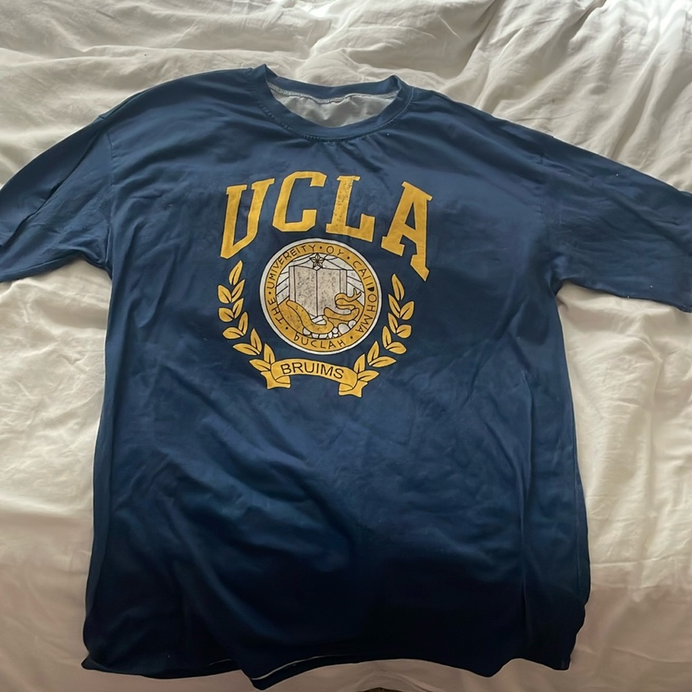 Vintage UCLA university tee